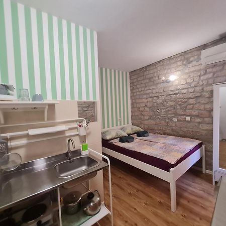 Rooms & Studio Apartments Sibenik Ruang foto