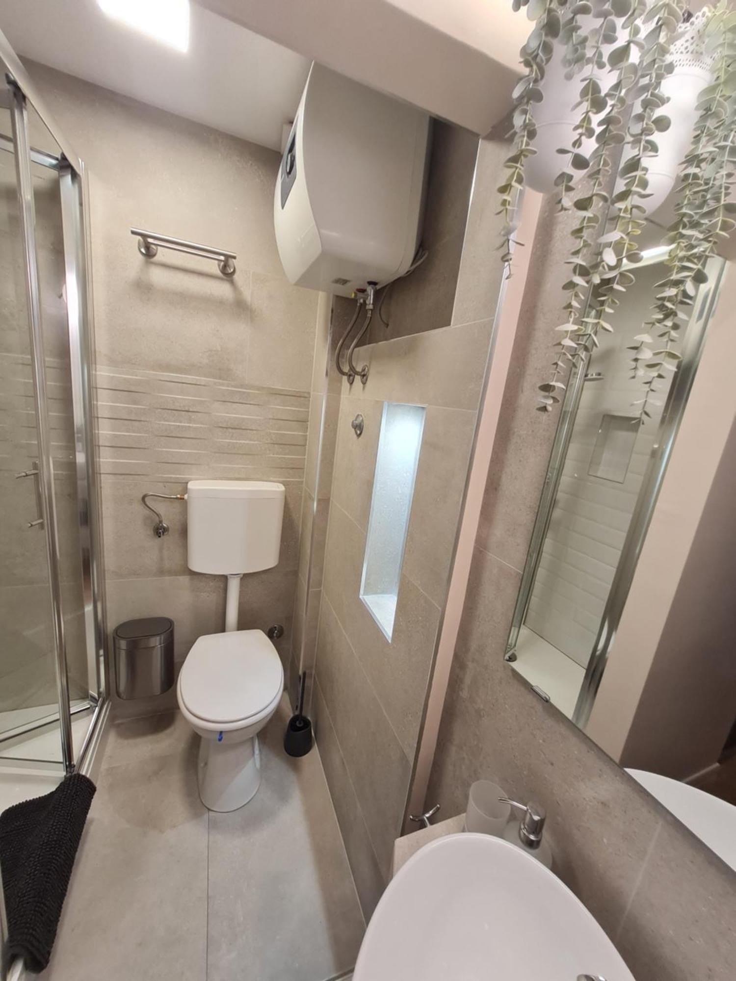 Rooms & Studio Apartments Sibenik Bagian luar foto
