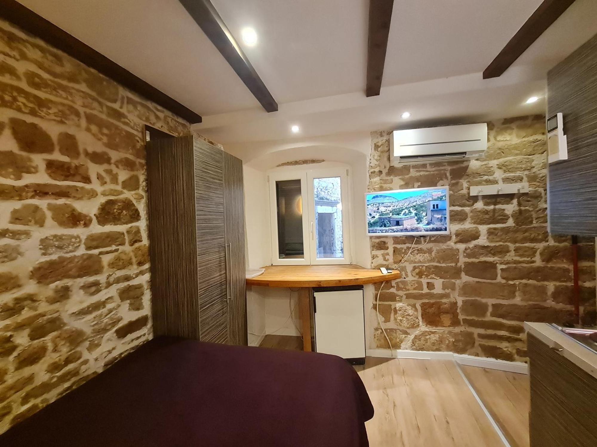 Rooms & Studio Apartments Sibenik Ruang foto