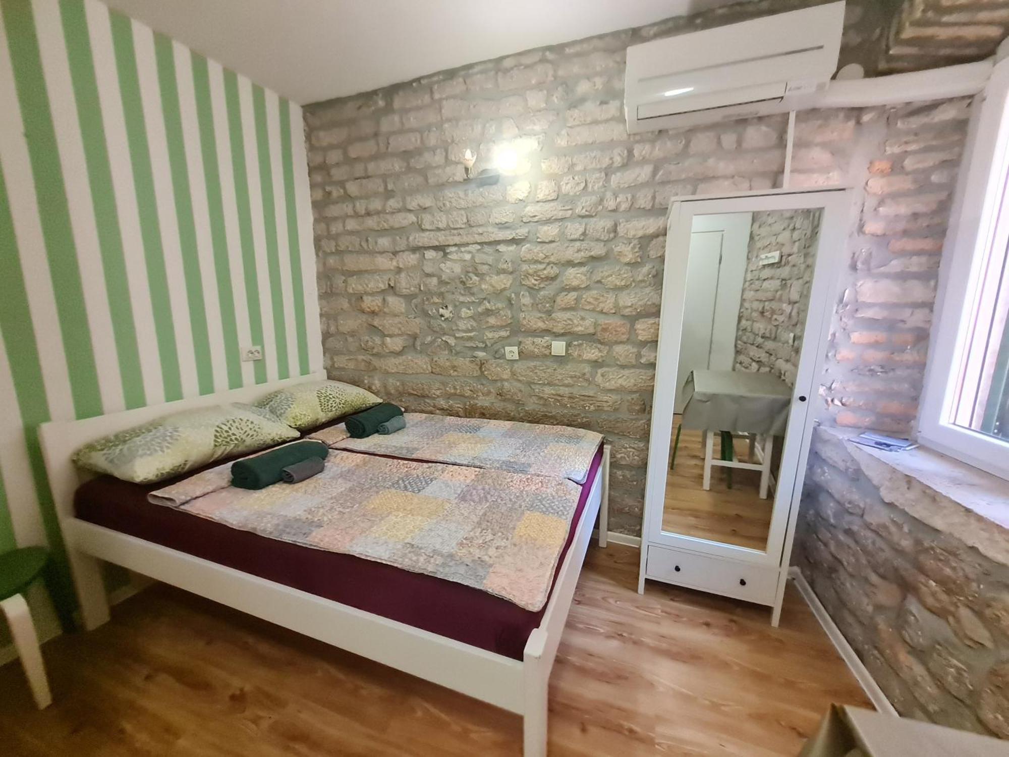 Rooms & Studio Apartments Sibenik Ruang foto